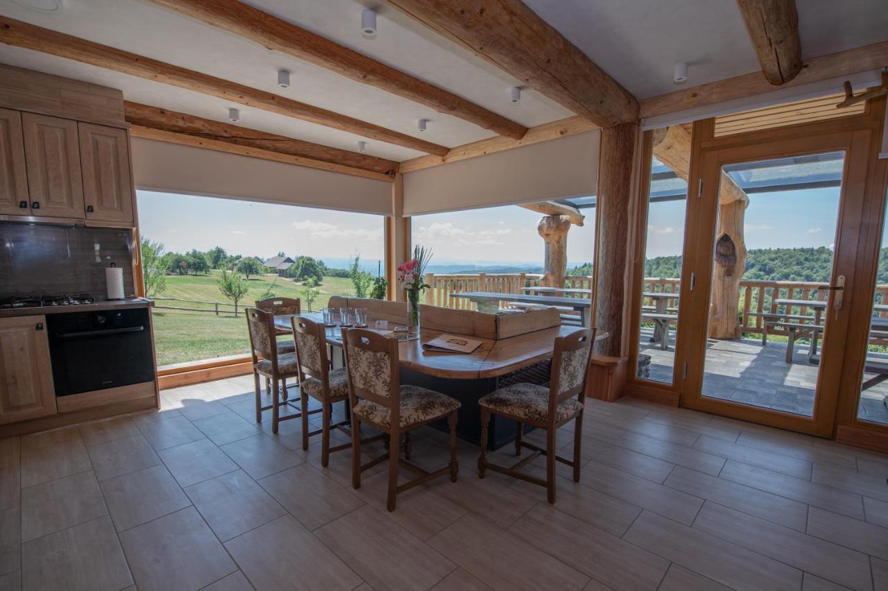 Holiday Home Ernest Zelezni With Hot Tub Ivancna Gorica Buitenkant foto